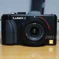 Bán máy ảnh Lumix LX5 màu đen rất đẹp.
