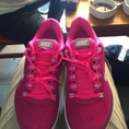 1 đôi giày chạy bộ Nữ Nike Women Lunarglide 5 Original