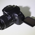 Bán máy ảnh DSLR Canon 600D Kiss X5 kit 18 55mm IS2. mới chụp 5.500 kiểu