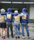 Mẫu áo hoodie trường luật của Q2schoolgifts: hoàn lại tiền khi trả hàng trong vòng 02 ngày