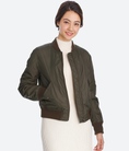 Áo khoác bomber của nữ Uniqlo màu rêu be xanh đen