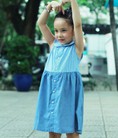 Đầm sơ mi sọc thẳng phối màu xanh jean cho bé gái HIKARI 7
