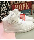 Hình ảnh: Thanh lý Sneaker, quần áo các loại giá rẻ