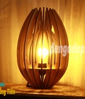 Hình ảnh: Đèn gỗ trang trí búp sen