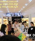 Hình ảnh: Giúp chủ showroom chọn ý tưởng thiết kế cho việc phô bày cá tính hàng mẫu