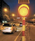 Hình ảnh: Sản xuất và lắp đặt đèn tín hiệu giao thông