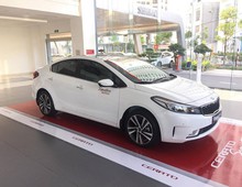 KIA Giải Phóng bán Cerato 1.6AT TRẢ GÓP 100% GIÁ TRỊ XE, Chỉ Cần Có 100 Triệu , sẵn xe đủ mầu giao ngay