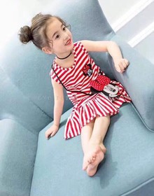 Sỉ buôn váy kẻ Mickey bé gái
