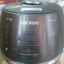 Nồi cơm điện Cuckoo CRP CHSS1009FN áp suất điện từ IH, 1.8l có khuyến mại sốc