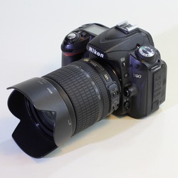Bán bộ DSLR Nikon D90 len Nikon 18 105mm VR, len 55 200mm VR