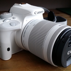 Bán máy ảnh Canon EOS 100D len 18-55mm STM, 40mm STM....