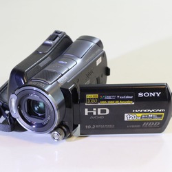 Bán máy quay phim kỹ thuật số Sony HDR SR12 quay full HD bộ nhớ 120gb