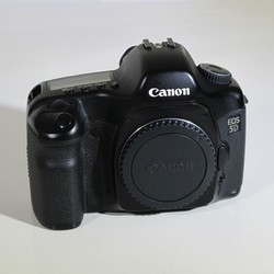 Bán bộ Canon EOS 5D kèm len Canon EF 28 70mm f3.5 4.5
