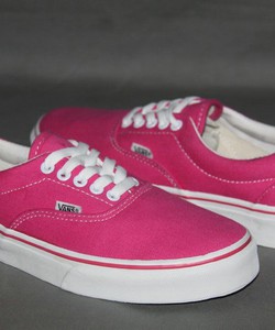 Thanh lý nhanh 1 em Vans Hồng size 36