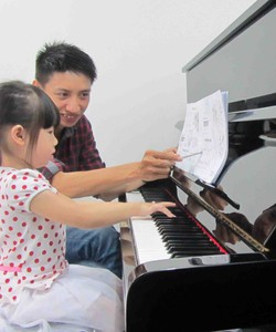 Trung Tâm Âm Nhạc Hà Ngọc nhận dạy Piano cho các bé 4 tuổi trở lên tại quận 11 tphcm