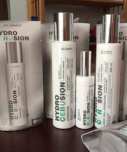 Xịt khoáng tái tạo da Hydro Cellusion