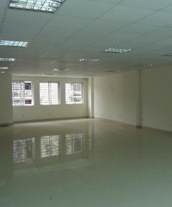 Cho thuê văn phòng 60m2 10 tr/tháng, 120m2 18tr/tháng phố Duy Tân, Trần Thái Tông, Cầu Giấy