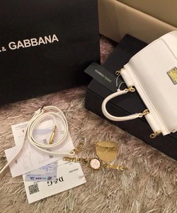 Dành cho tín đồ Dolce Gabbana nhé các Gái :XX Đủ màu cho em size mini . sỉ lẻ sll luôn