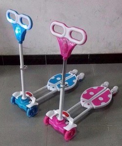 Xe trượt scooter năng động có 3 bánh phát sáng, có chuông, xe trượt có 2 bàn đứng