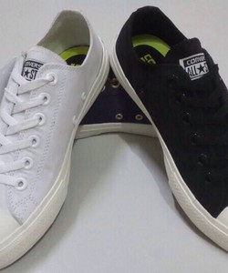 Converse Chuck Taylor II giá cực tốt. Chỉ 250k/đôi. TPHCM