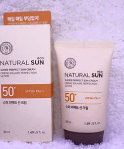 Kem Chống Nắng Natural Sun Super Perfect Sun Cream The Face Shop chứa thành phần chống nắng SPF 50,