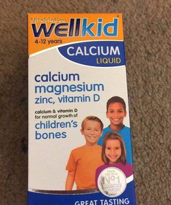 Vitamin tổng hợp Wellkid Calcium dành cho trẻ từ 4 đến 12 tuổi.hàng Anh Quốc chính hãng