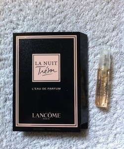 Bán buôn nước hoa mini, sample, vial, test chính hãng La Nuit Tresor for women Lancôme 2 ml