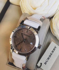 Đồng Hồ Burberry B247 dây da thời trang cho phái đẹp