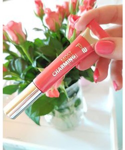 Son nước bóng P2 Most Charming Lip Fluid của Đức