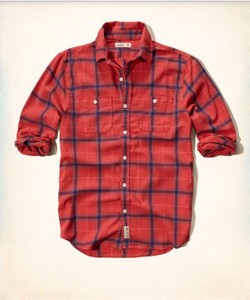 Hàng HOLLISTER xách tay từ Canada. 100% chính hãng, đảm bảo chất lượng.