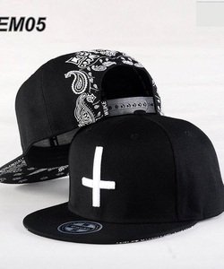 Mũ Snapback phong cách sành điệu thời thượng .