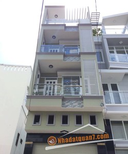 Bán gấp nhà phố thiết kế hiện đại, 3 lầu, ST hẻm 749 Huỳnh Tấn Phát, P. Phú Thuận, Q7.