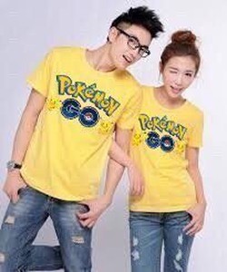 Áo thun cổ tròn Giá:65k Sỉ :38k Nữ size s m Nam size m l..