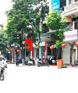 Nhà mặt phố Huế HN. Nhà 120m2, 6 tầng, MT 7m.