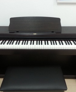 Đàn piano điện Korg C 303