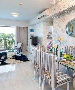 Căn hộ 71m2 2 PN, full nội thất, view hồ Linh Đàm giá 1,6 tỷ.