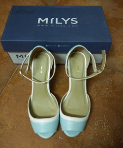 Nhượng lại Sandals MILYS size 37 mới nguyên