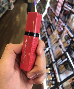 Mẫu mới son kem lì Bourjois Rouge Lague