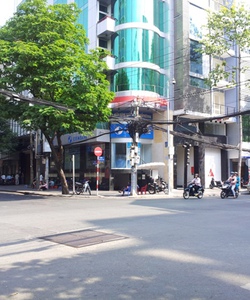 Cho thuê văn phòng mặt tiền đường Nguyễn Thái Bình đối diện phòng công chứng Sài Gòn giá 5 triệu đồng
