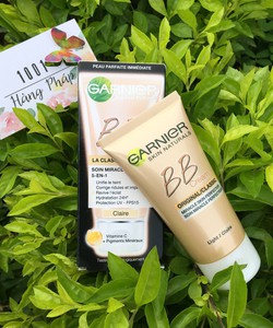 Kem nền Garnier BB cream 5 trong 1