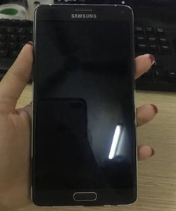 Samsung galaxy S4 bản quốc tế dùng