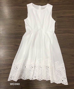 Đầm trắng HD hàng dư xịn