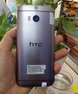 HTC One M8 màu đen xám Bản 32Gb.Tặng Sạc dp 20000