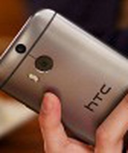 Bán điện thoại HTC One 2 màu gold zin đẹp và ship toàn quốc.