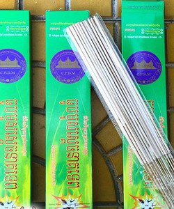 Nhang muỗi Thái Lan dạng cây 30 cây/hộp