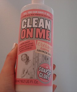 Sữa tắm Soap and Glory Clean On Me Creamy Clarifying Shower Gel 500ml