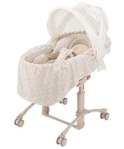 Nôi đa năng Aprica Baby Swing 680 Beige