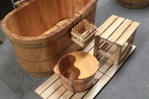 Bồn tắm gỗ tự nhiên