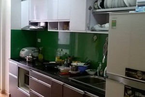 Tủ bếp laminate cốt nhựa picomat chống nước