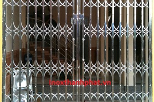 cửa xếp inox